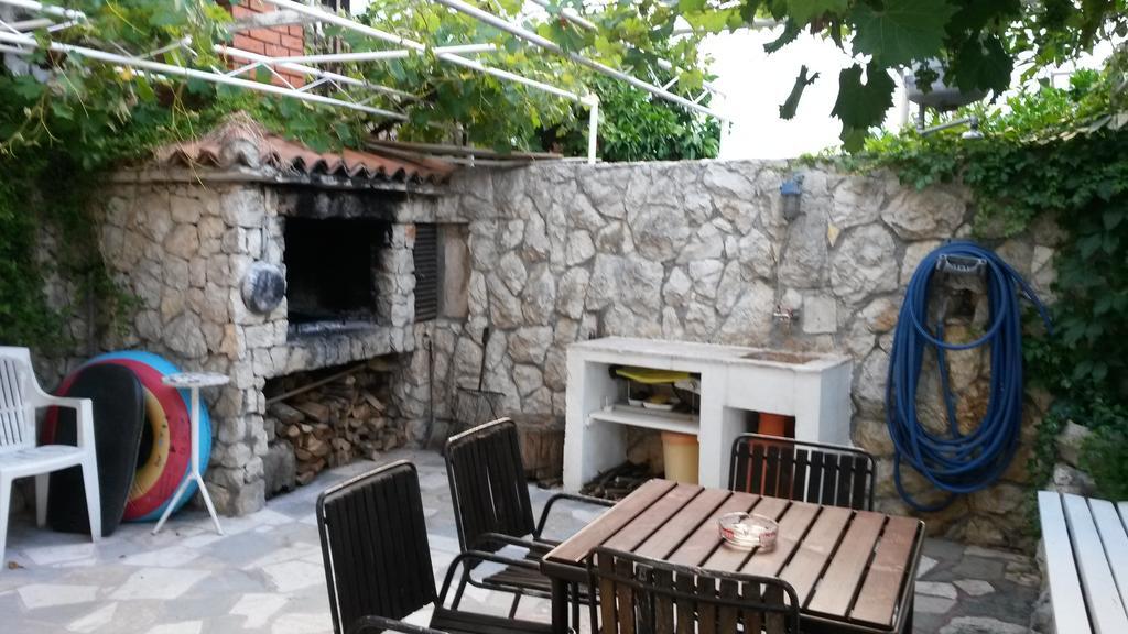 G&B Apartments Trogir Exterior photo